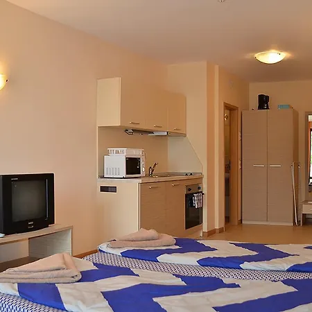 Rent Royal Sun * Napospart